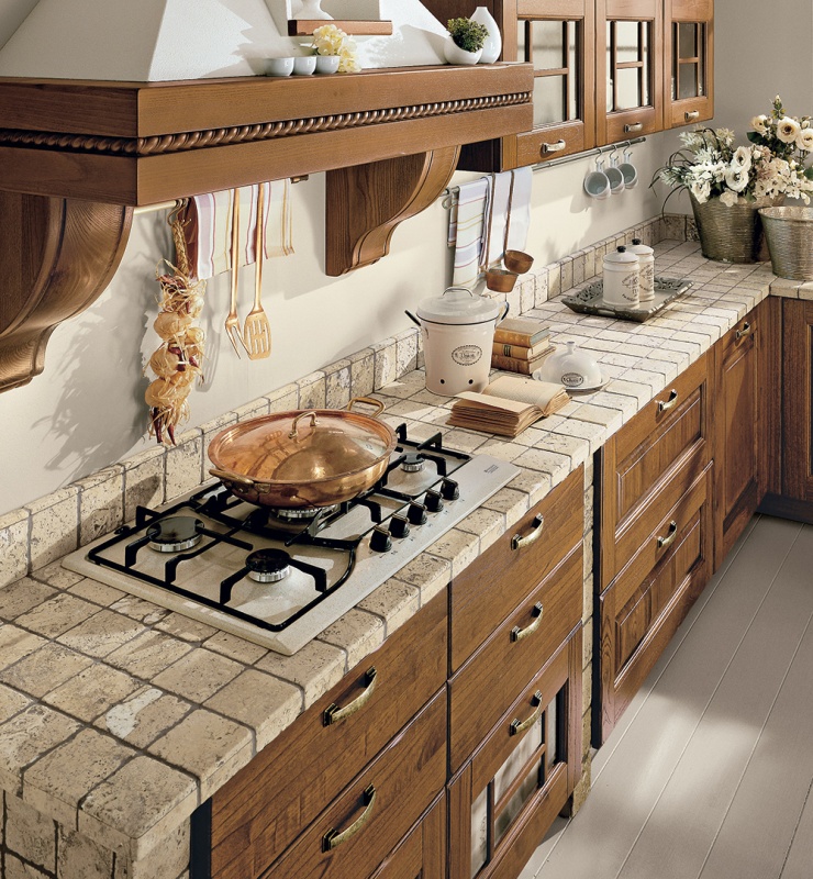 Классические деревянные кухни: Элегантность и традиции в современном доме