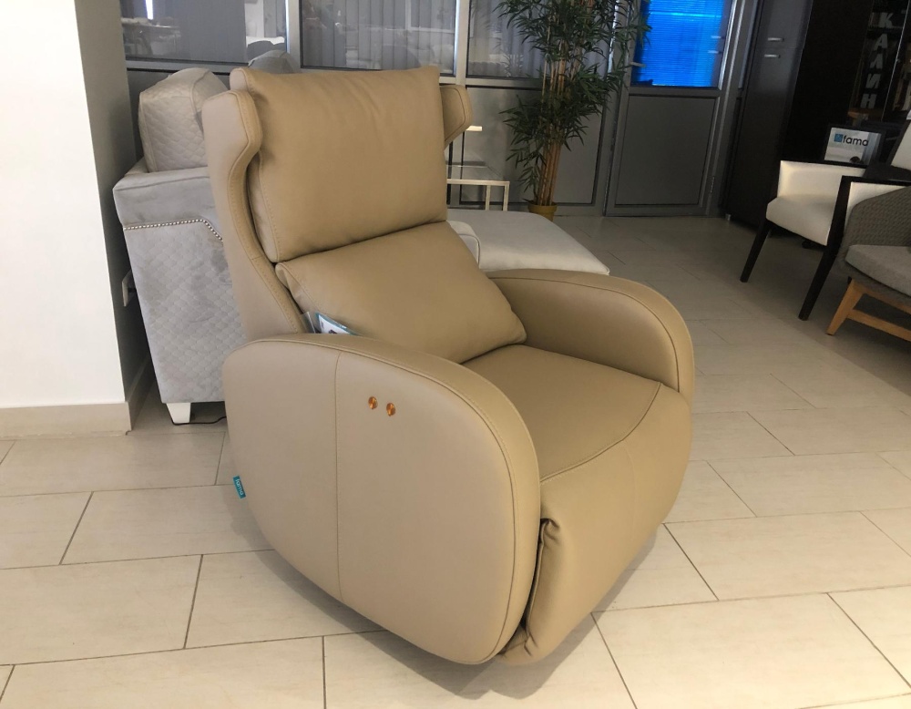 Кресло кожаное Kim Fama