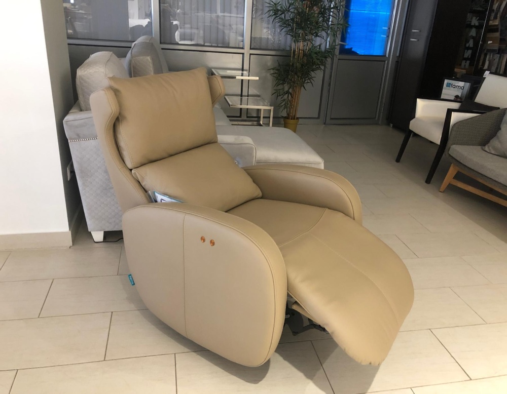 Кресло кожаное Kim Fama